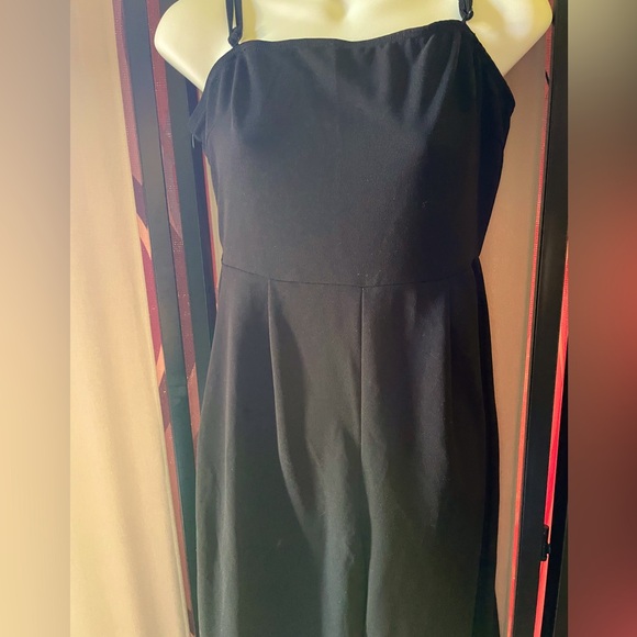 NWT SHEIN elegant black jumpsuit with side zipper. Size Medium. True to size. - Picture 2 of 9